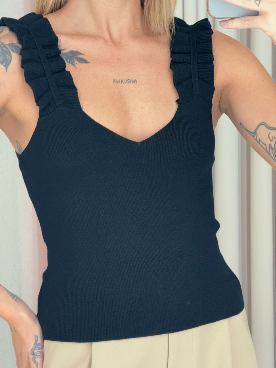 BLUSA ANASTASIA TRICOT PRETA