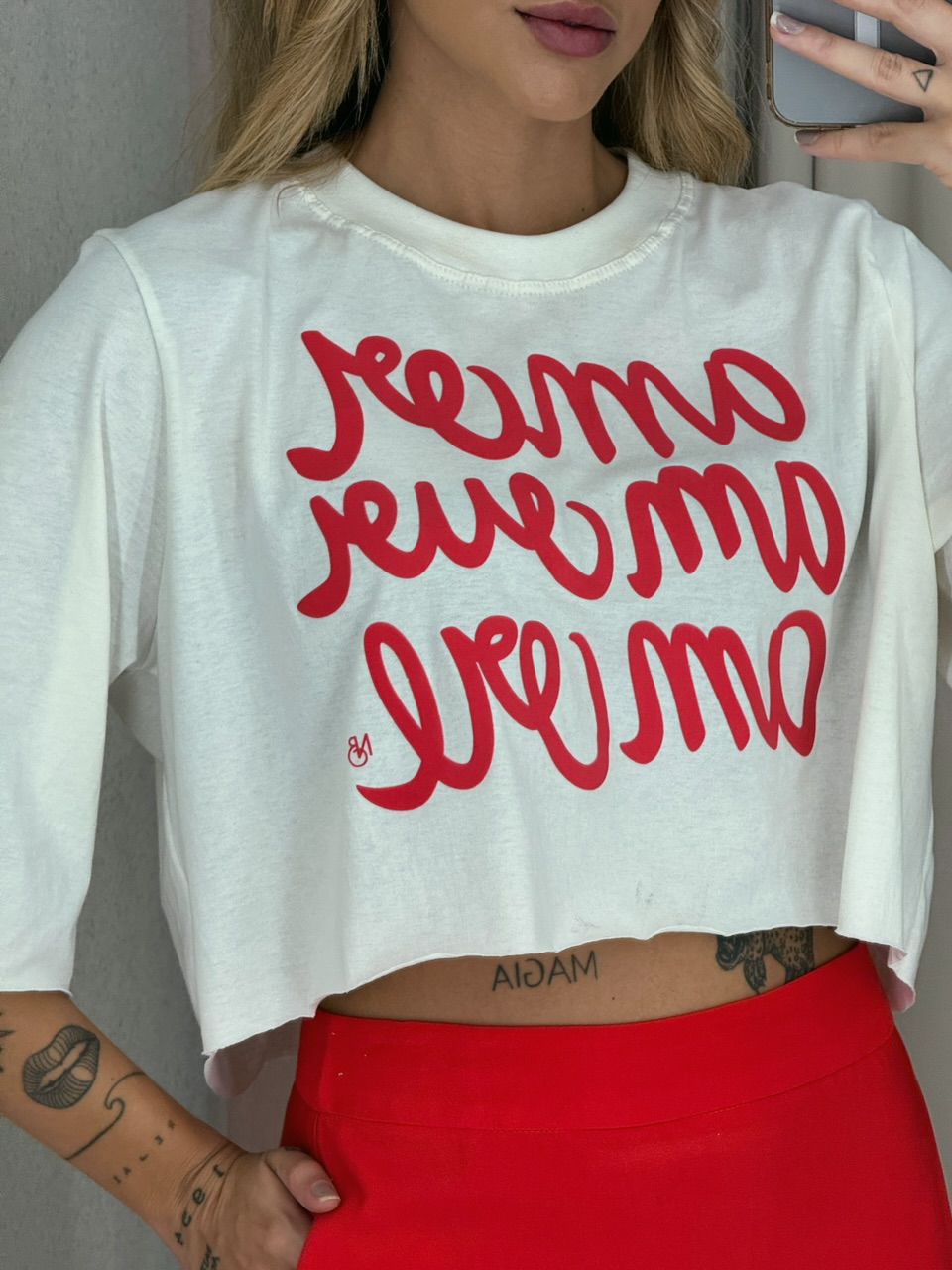 CROPPED AMOR AM off