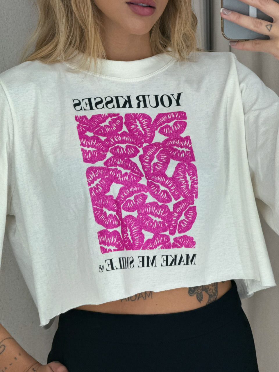 CROPPED YOUR KISSES OFF/ROSA