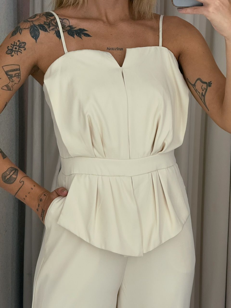MACACÃO LUCIANA ALÇA NUDE
