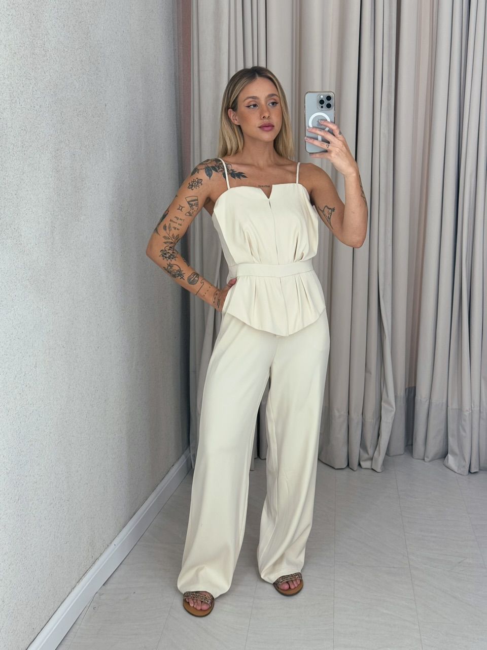 MACACÃO LUCIANA ALÇA NUDE - 0059170049 - CAROLLA FERRARO