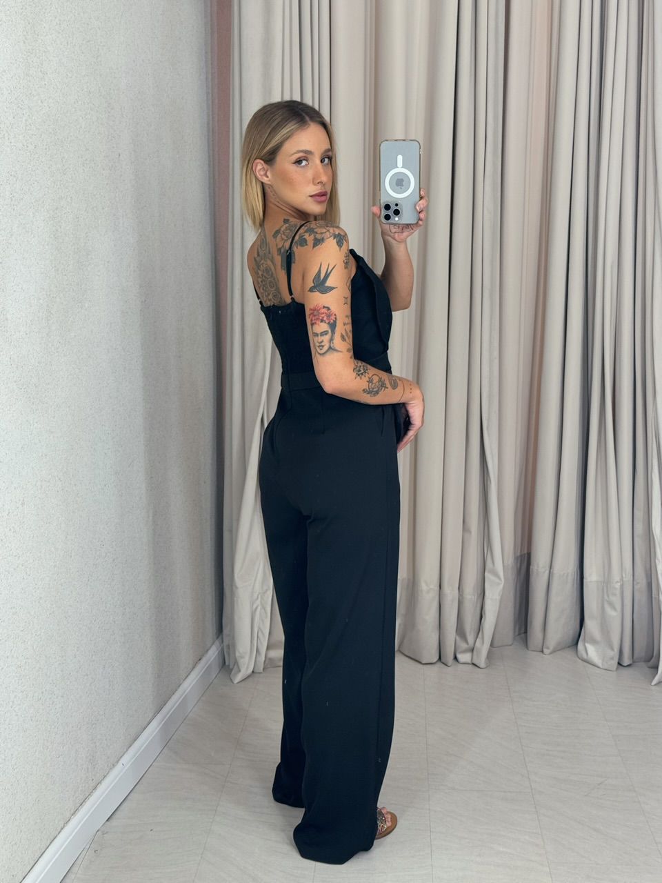 MACACÃO LUCIANA ALÇA PRETO