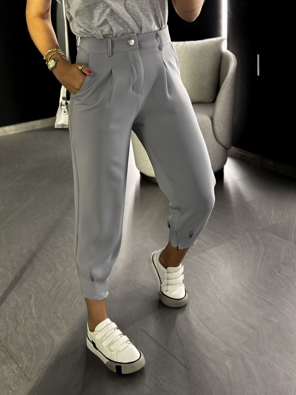 CALÇA LAVÍNIA CENOURA CINZA