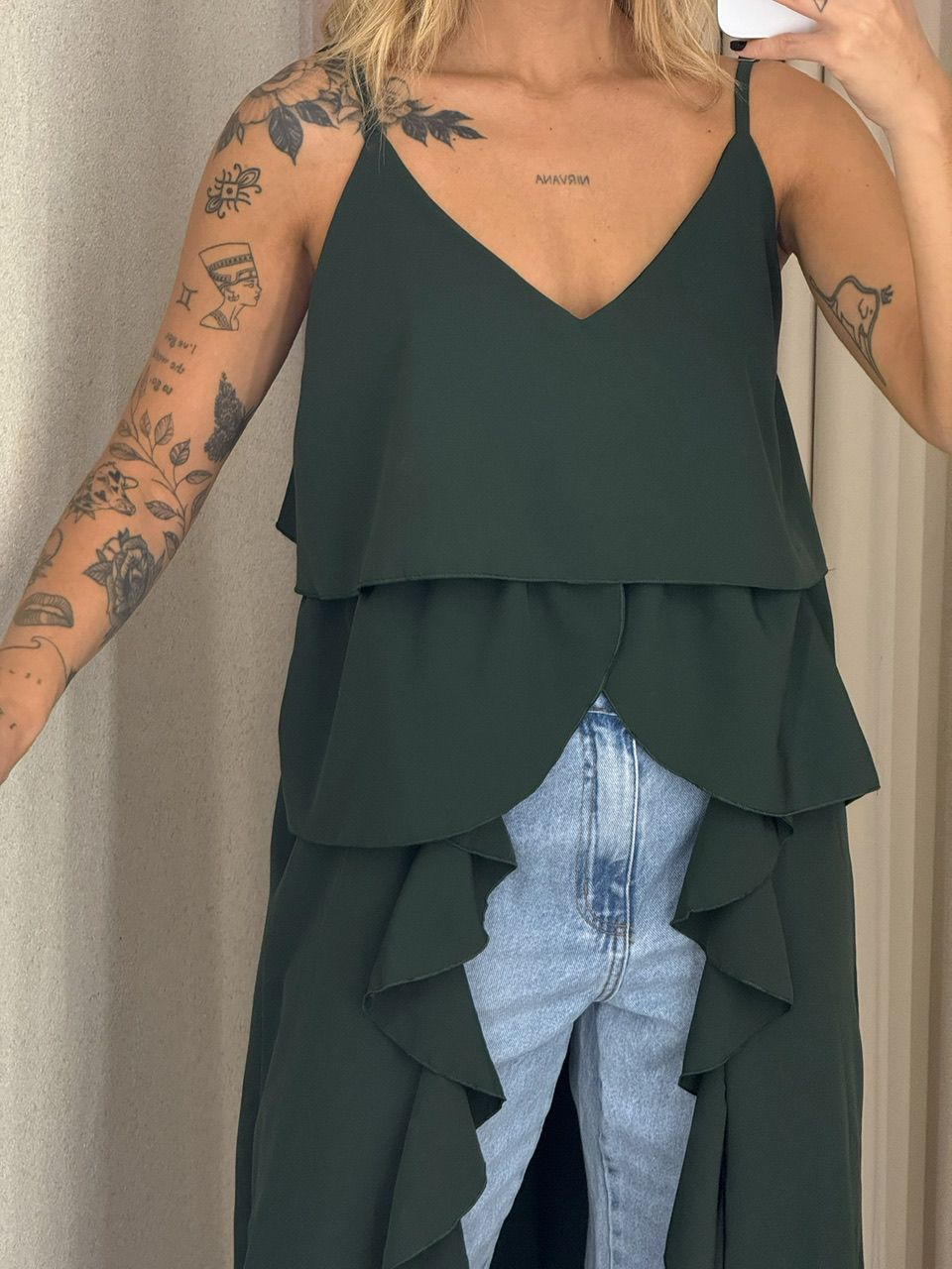 BLUSA LILA BABADOS ALÇA VERDE