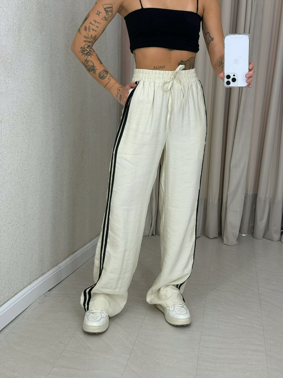 CALÇA ANA LAURA LISTRAS Areia - 0061900110 - CAROLLA FERRARO