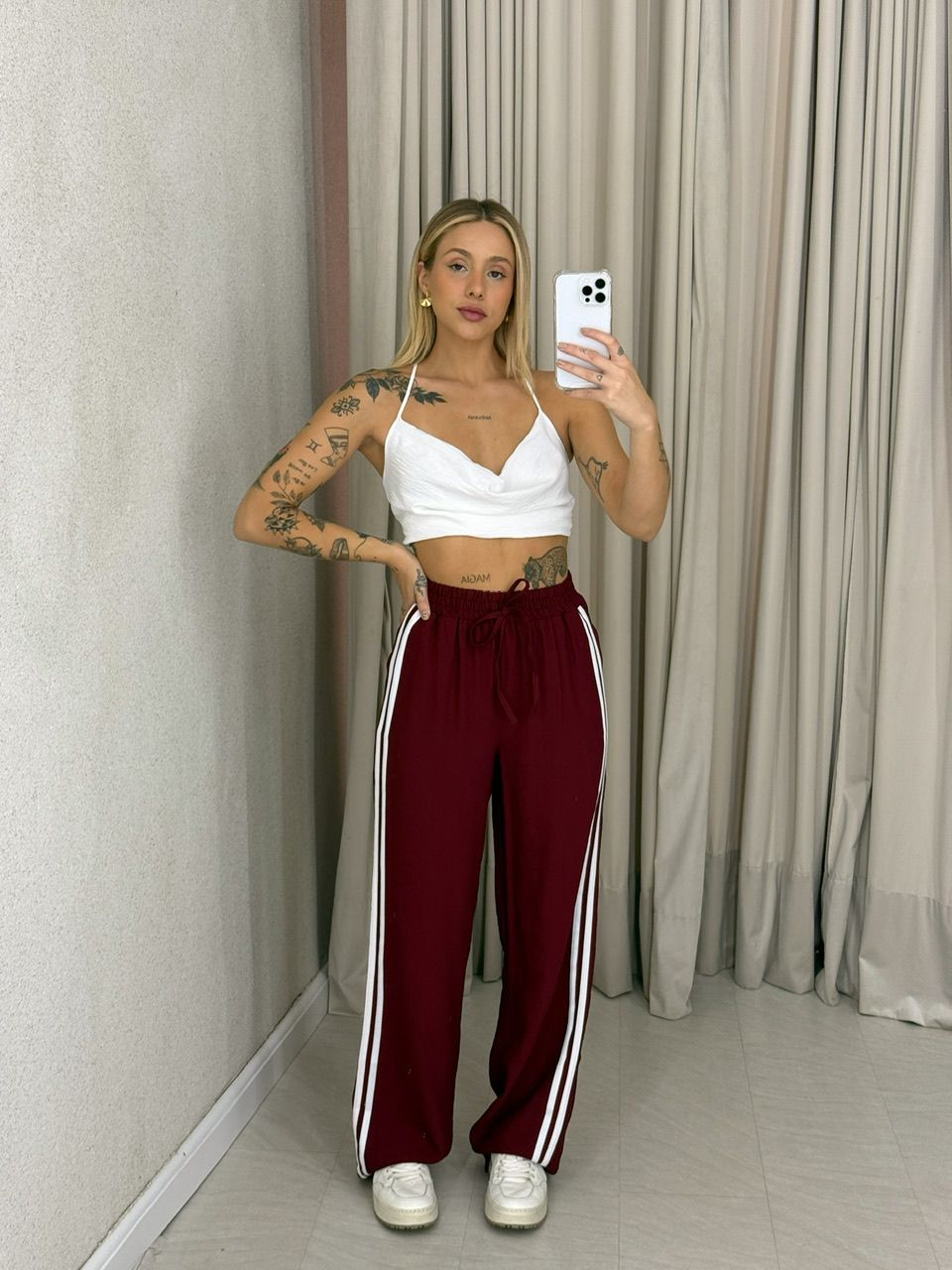 CALÇA ANA LAURA LISTRAS CHERRY RED