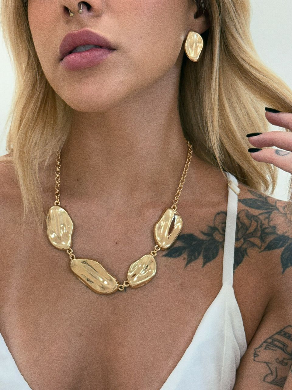 CONJUNTO MAJU BRINCO COLAR DOURADO