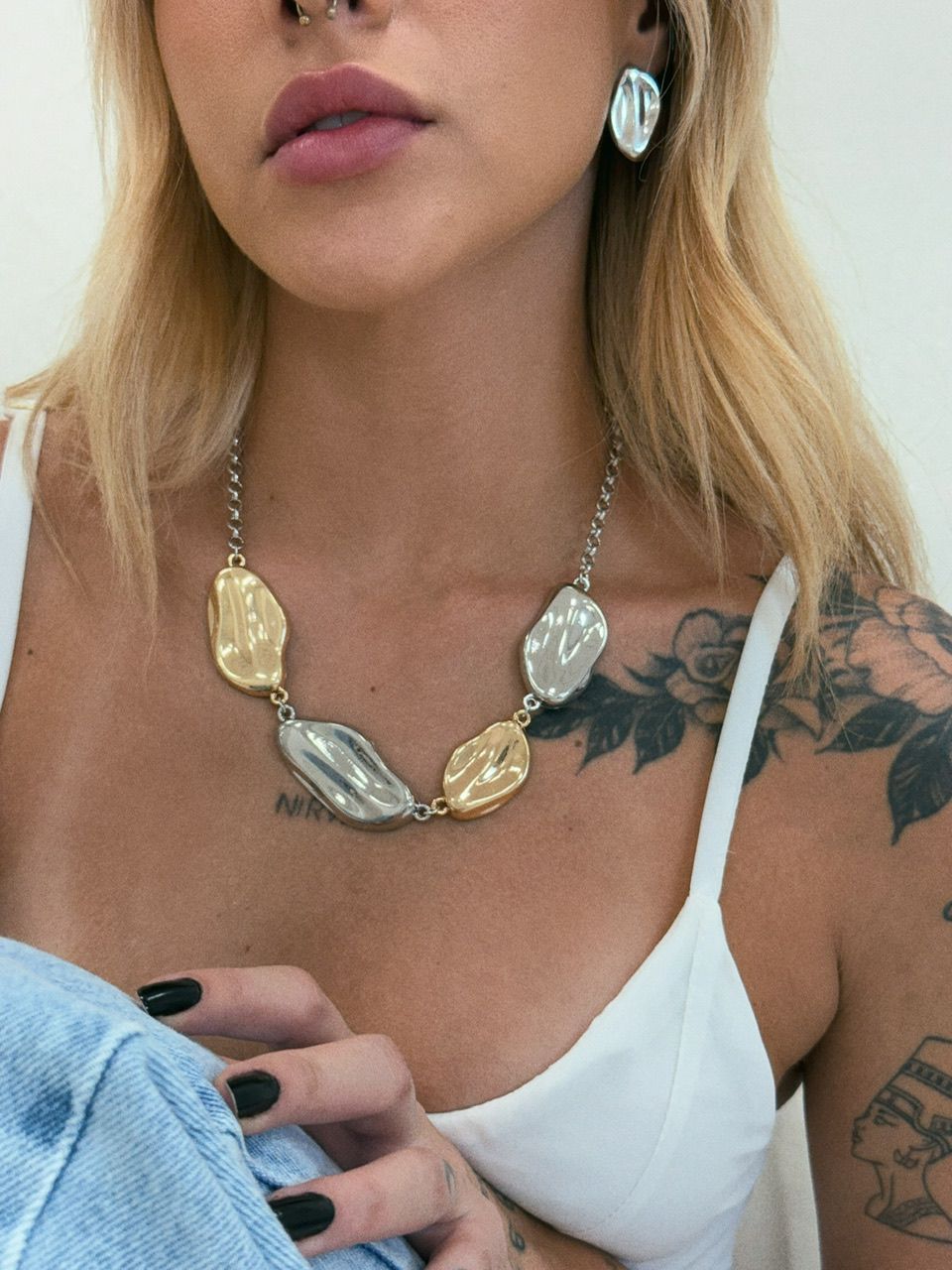 CONJUNTO MAJU BRINCO COLAR PRATA / DOURADO - 00632... - CAROLLA FERRARO