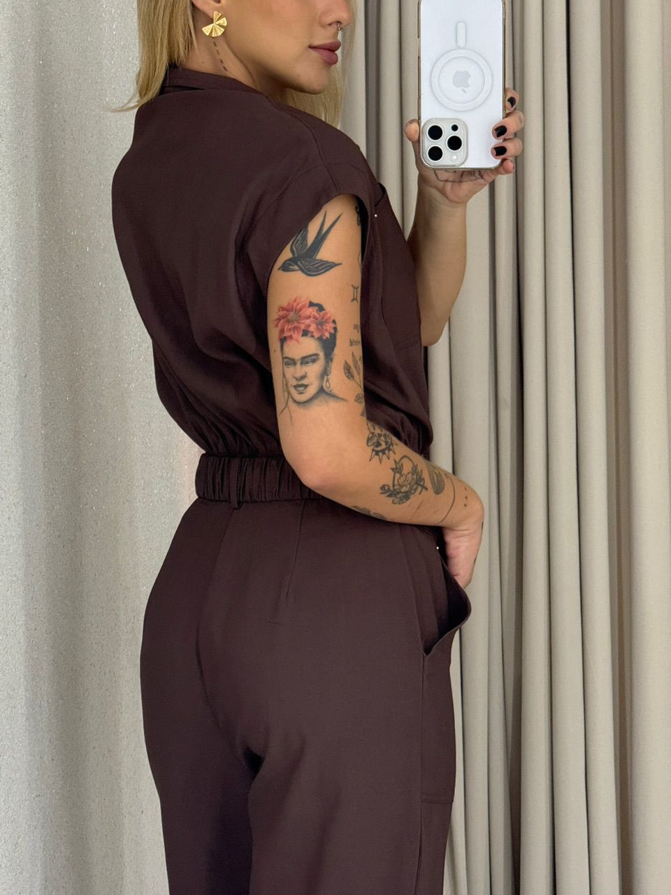 MACACÃO MICAELA CINTO Marrom