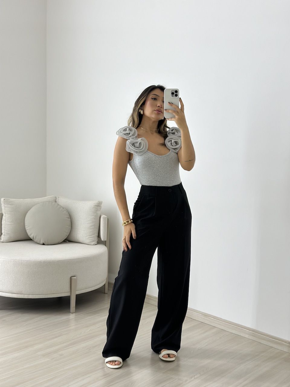 BODY DÁLIA FLOR Cinza