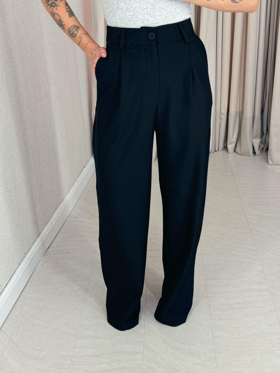 CALÇA VALENTINA PANTALONA Preta