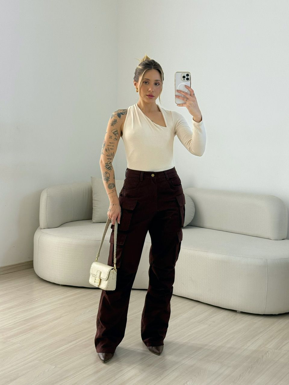 CALÇA ANITA JEANS CARGO MARROM