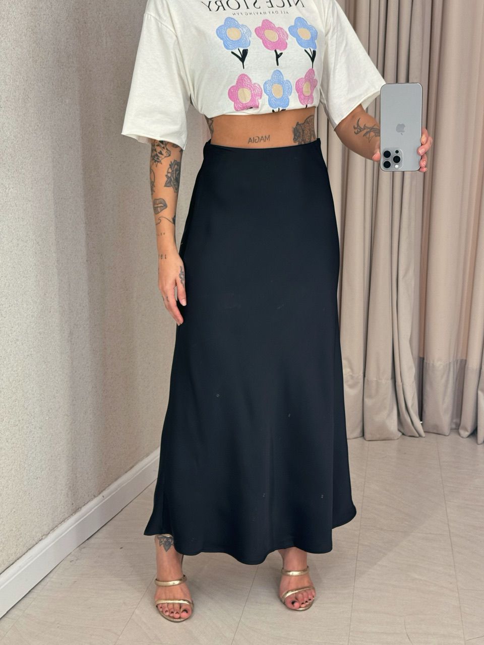 SAIA SELENA MIDI PRETA - 0057030033 - CAROLLA FERRARO
