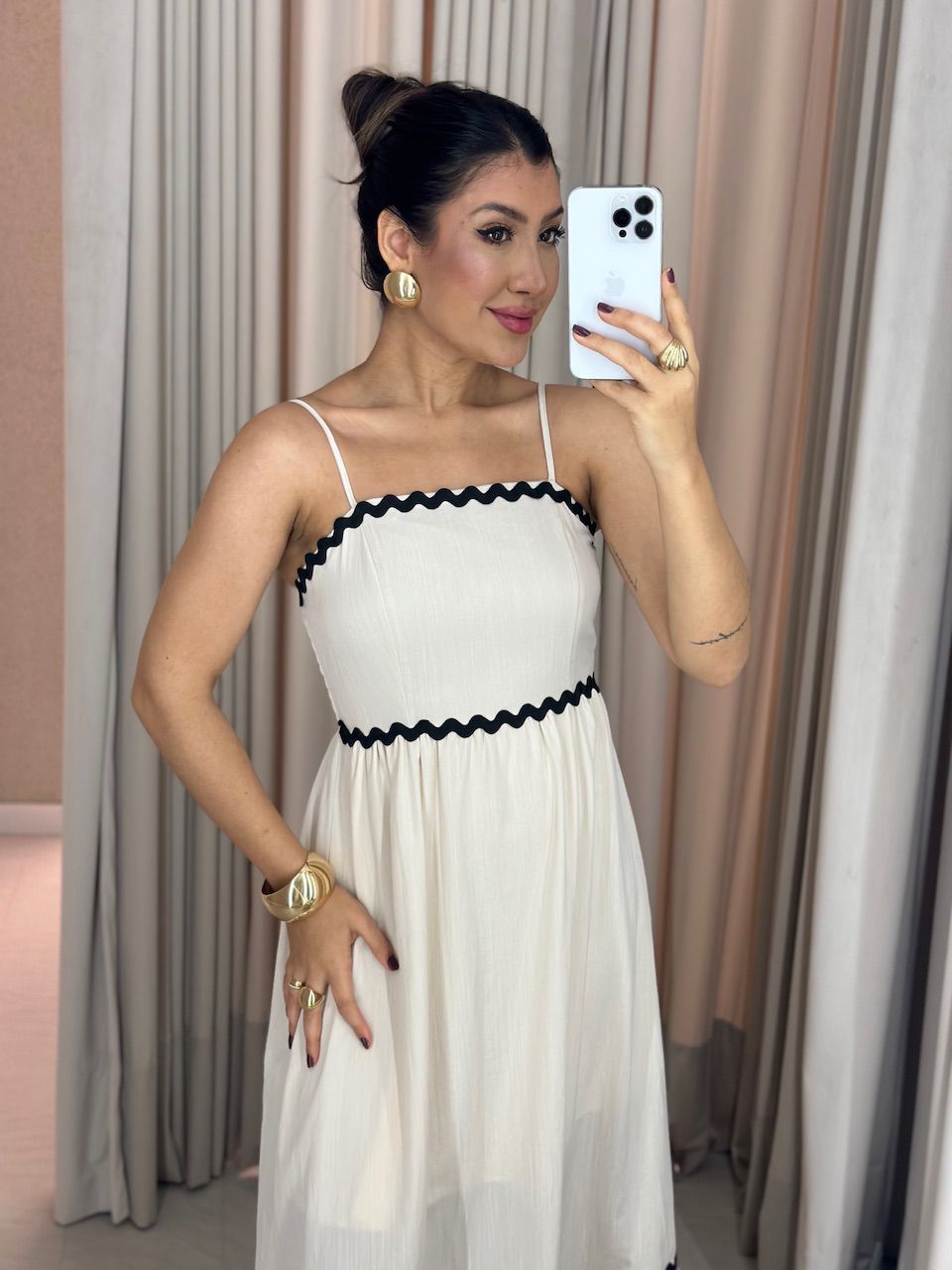 VESTIDO CÉLIA LONGUETE AREIA