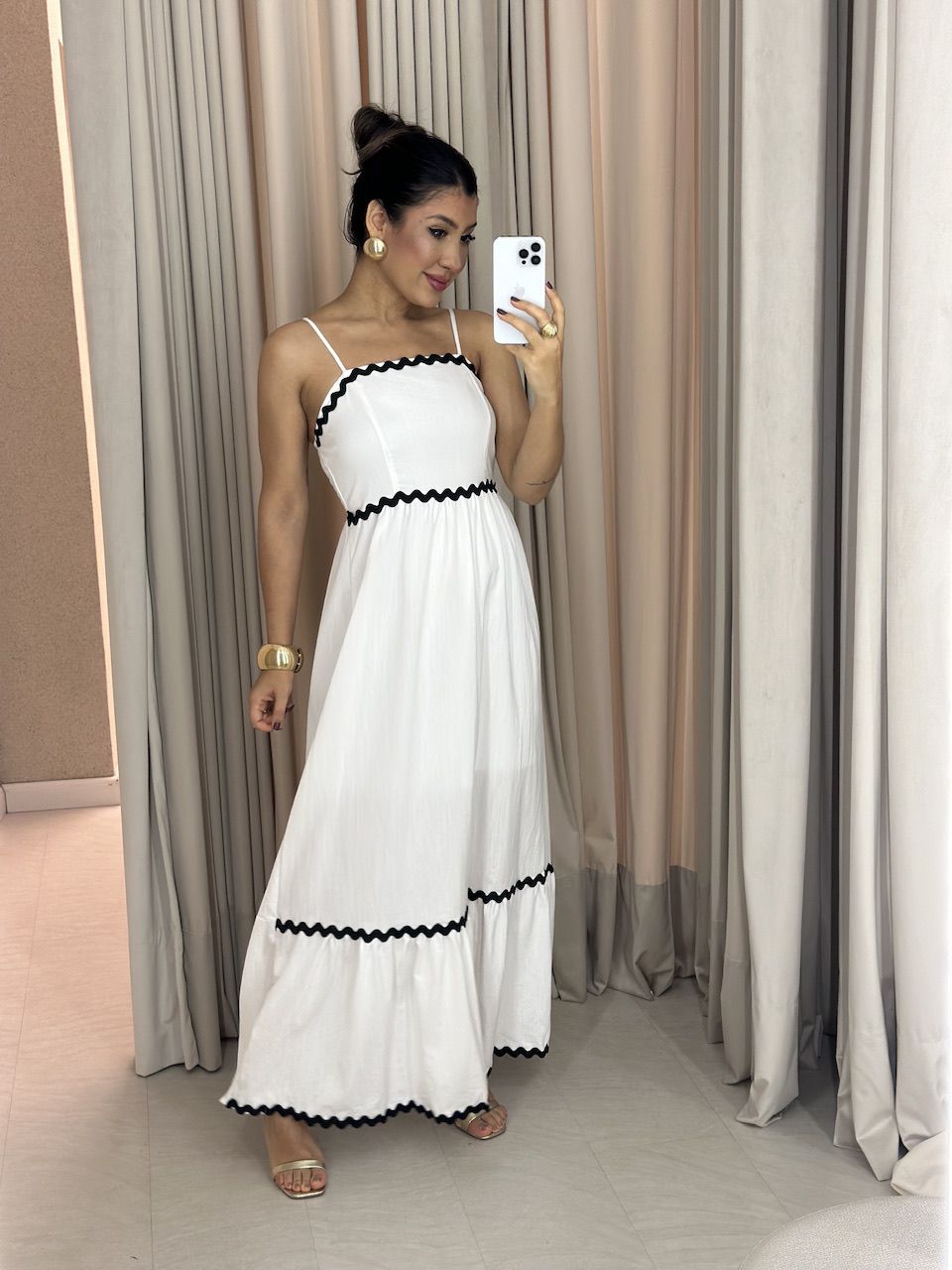 VESTIDO CÉLIA LONGUETE OFF