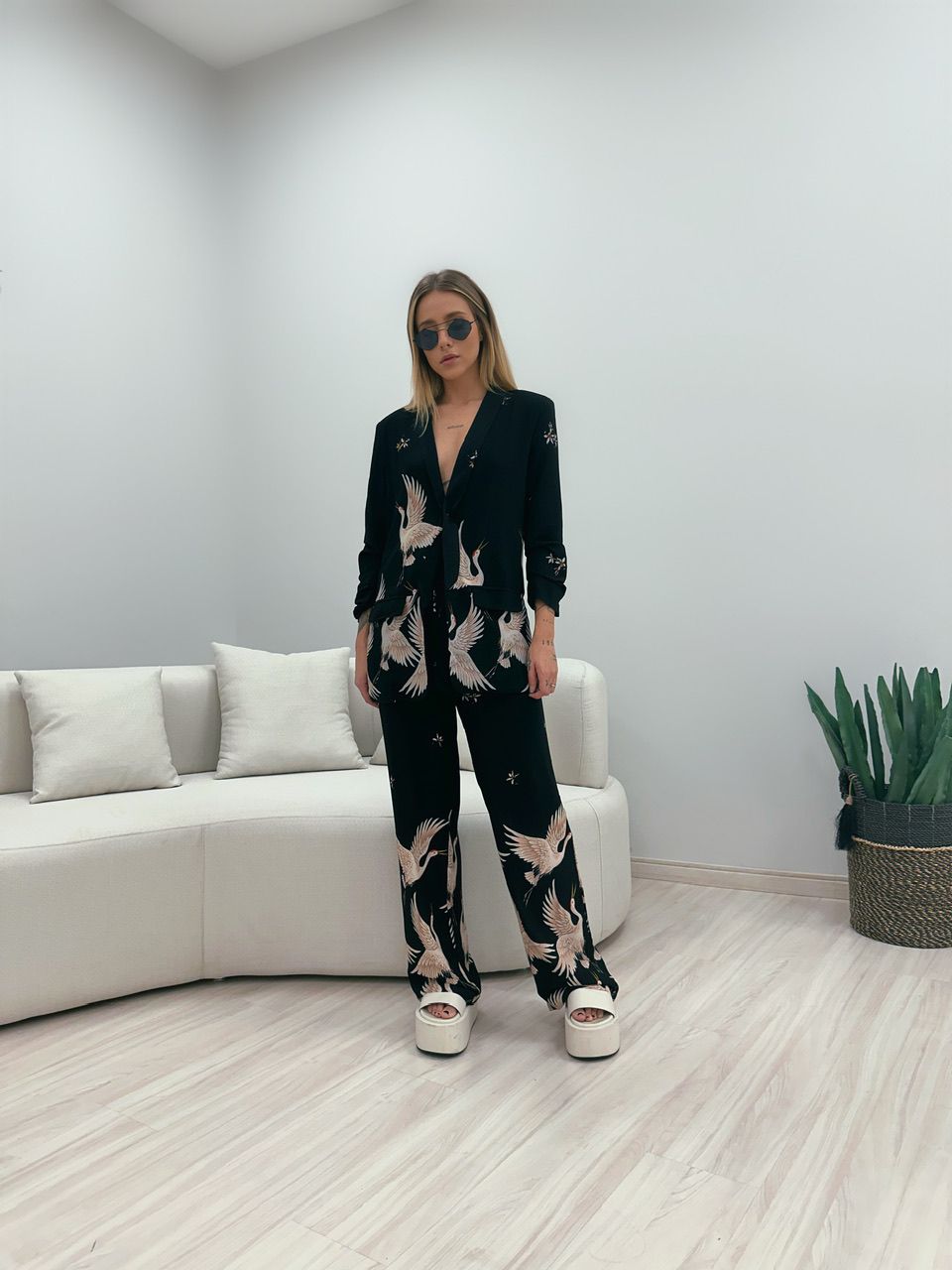 CALÇA HANA ESTAMPADA PRETA