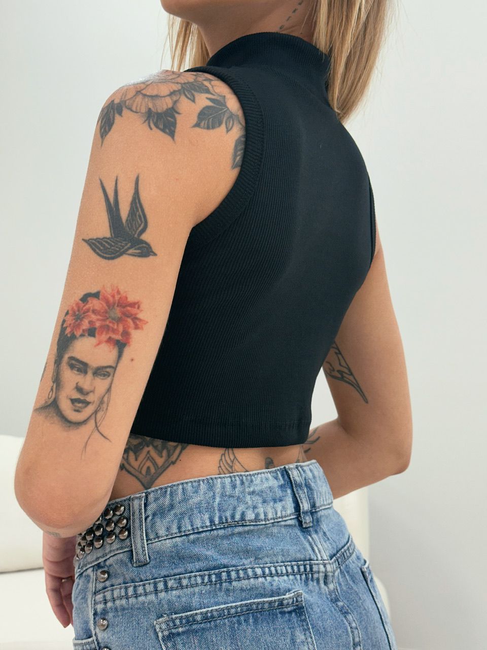 CROPPED CARLA CANELADO PRETO