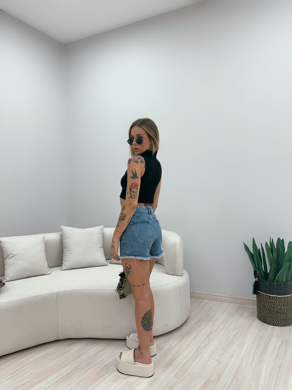 CROPPED CARLA CANELADO PRETO