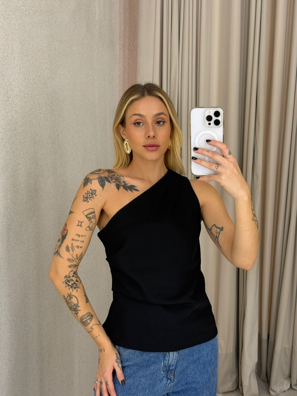 BLUSA JUDITE NULA MANGA PRETA - 0063230033 - CAROLLA FERRARO