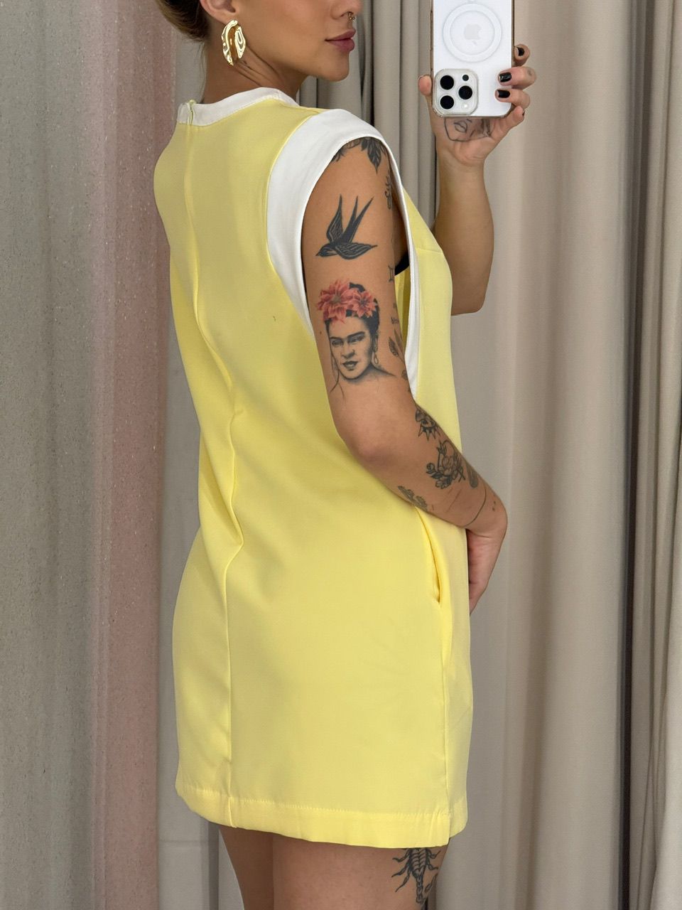 VESTIDO MEL CURTO AMARELO