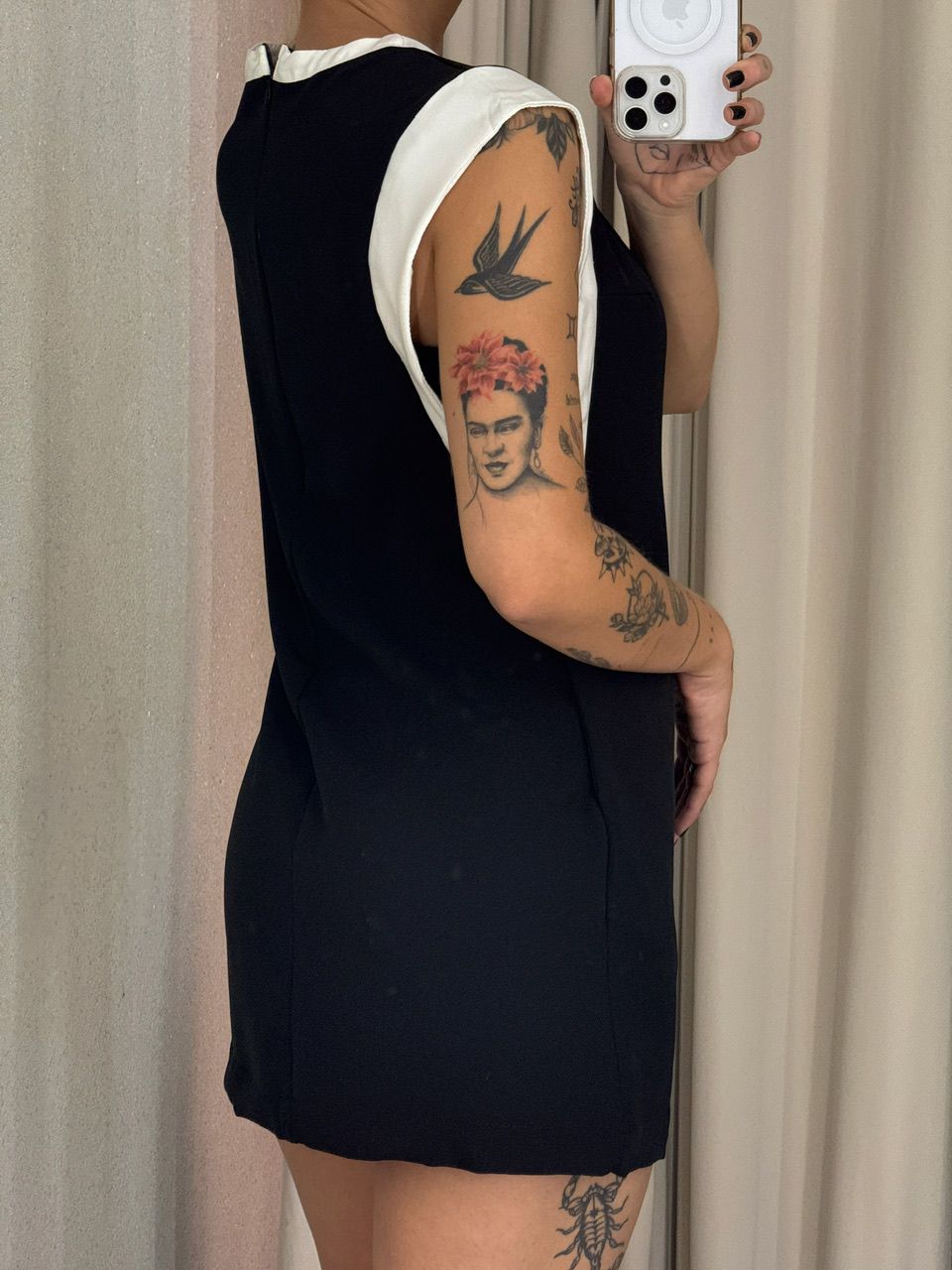VESTIDO MEL CURTO PRETO