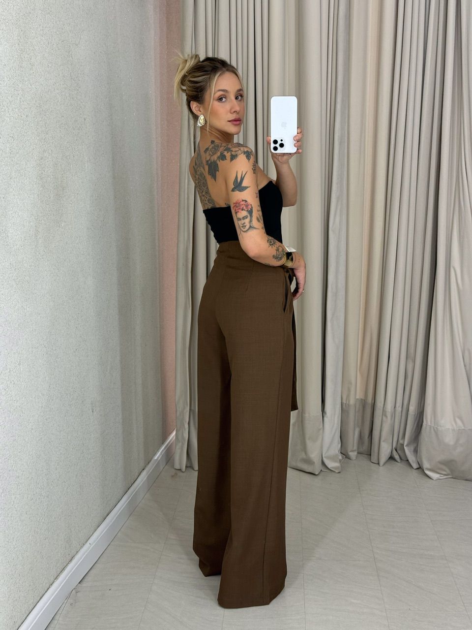 CALÇA CHARLOTTE AMARRAÇÃO MARROM