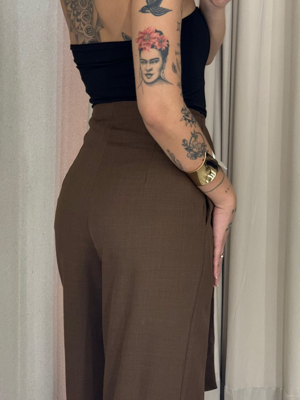 CALÇA CHARLOTTE AMARRAÇÃO MARROM