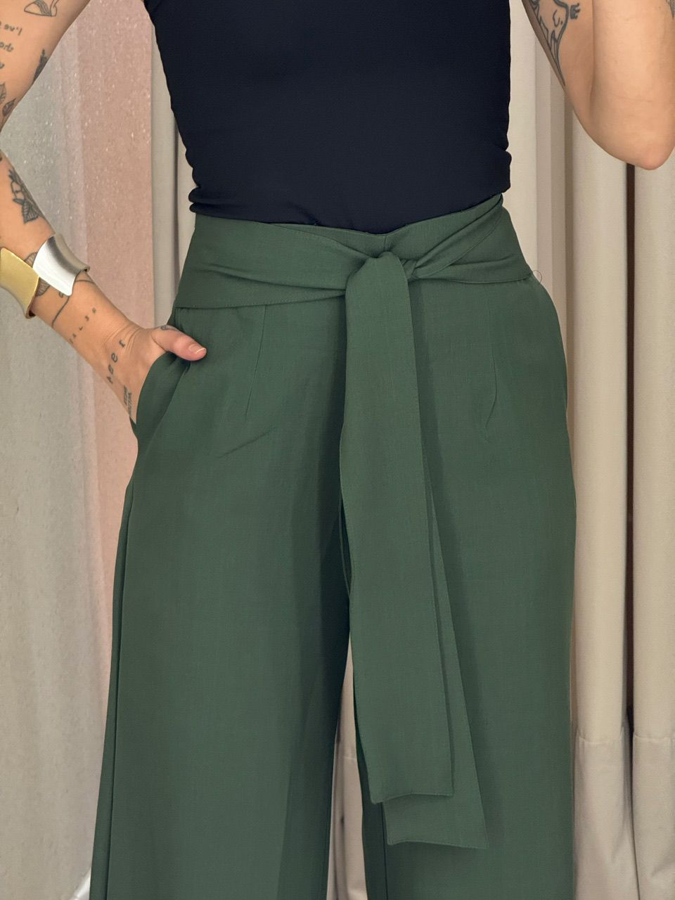 CALÇA CHARLOTTE AMARRAÇÃO VERDE