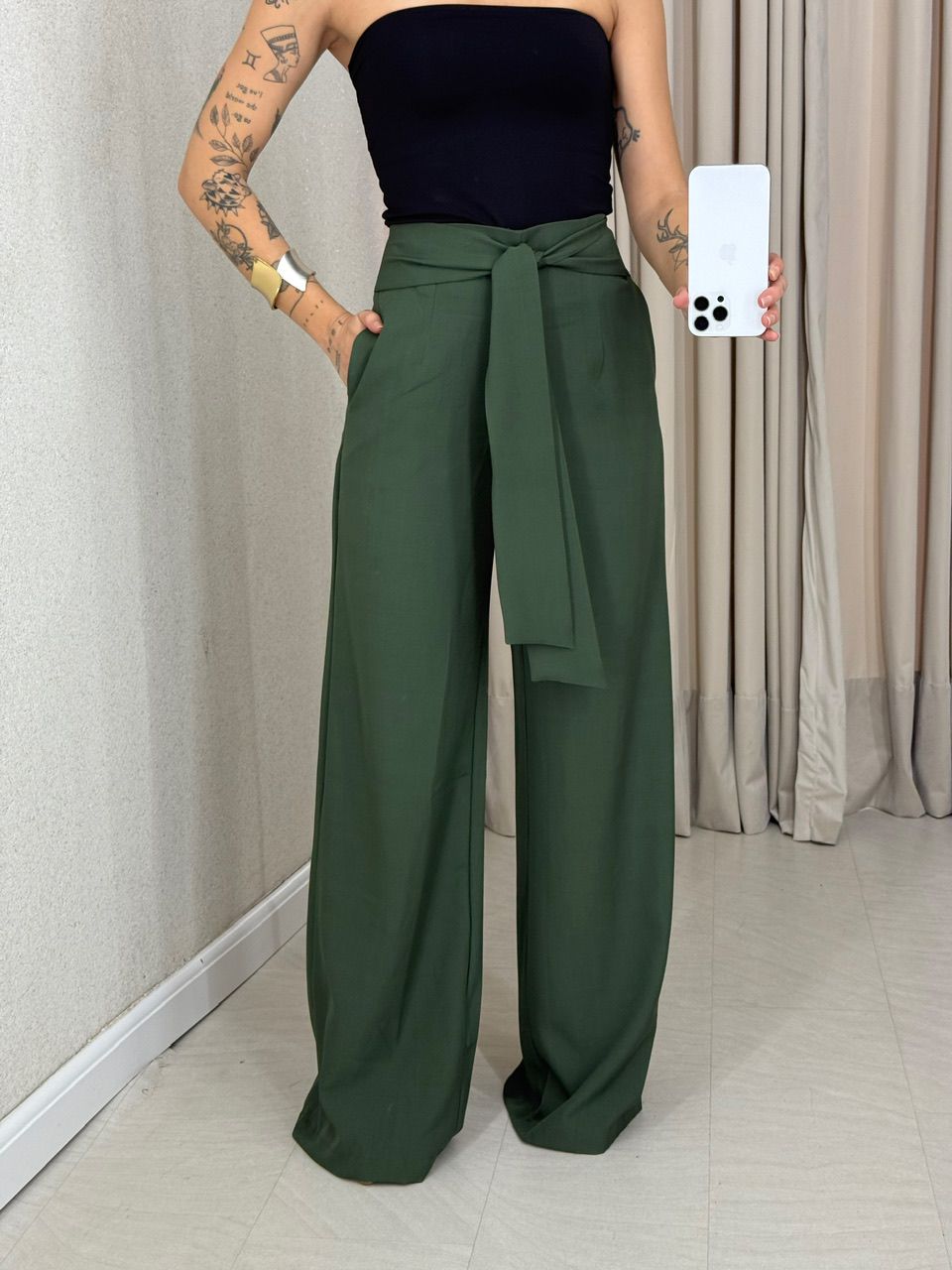 CALÇA CHARLOTTE AMARRAÇÃO VERDE - 0064130014 - CAROLLA FERRARO