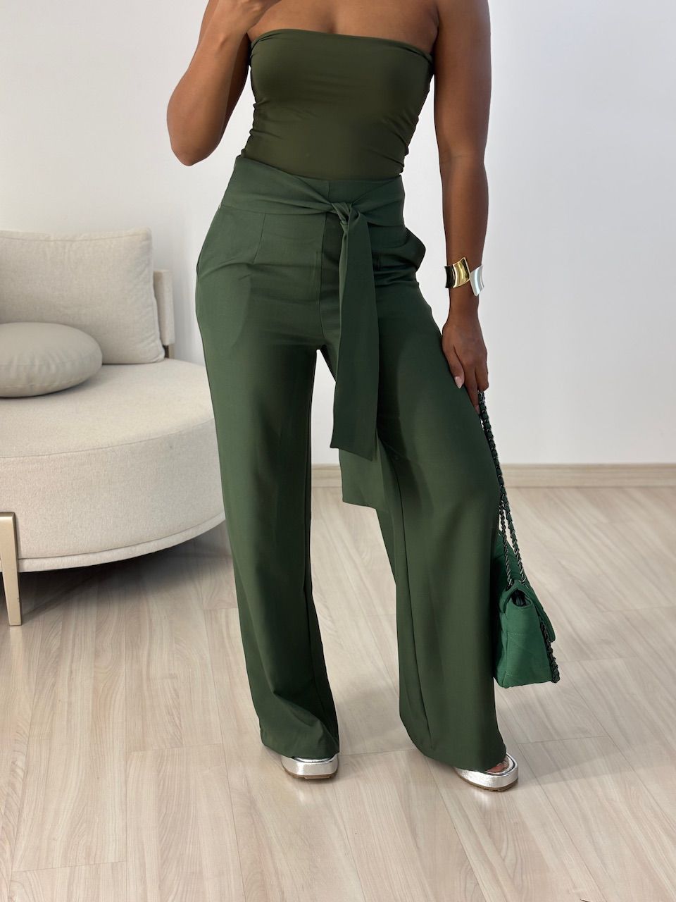 CALÇA CHARLOTTE AMARRAÇÃO VERDE