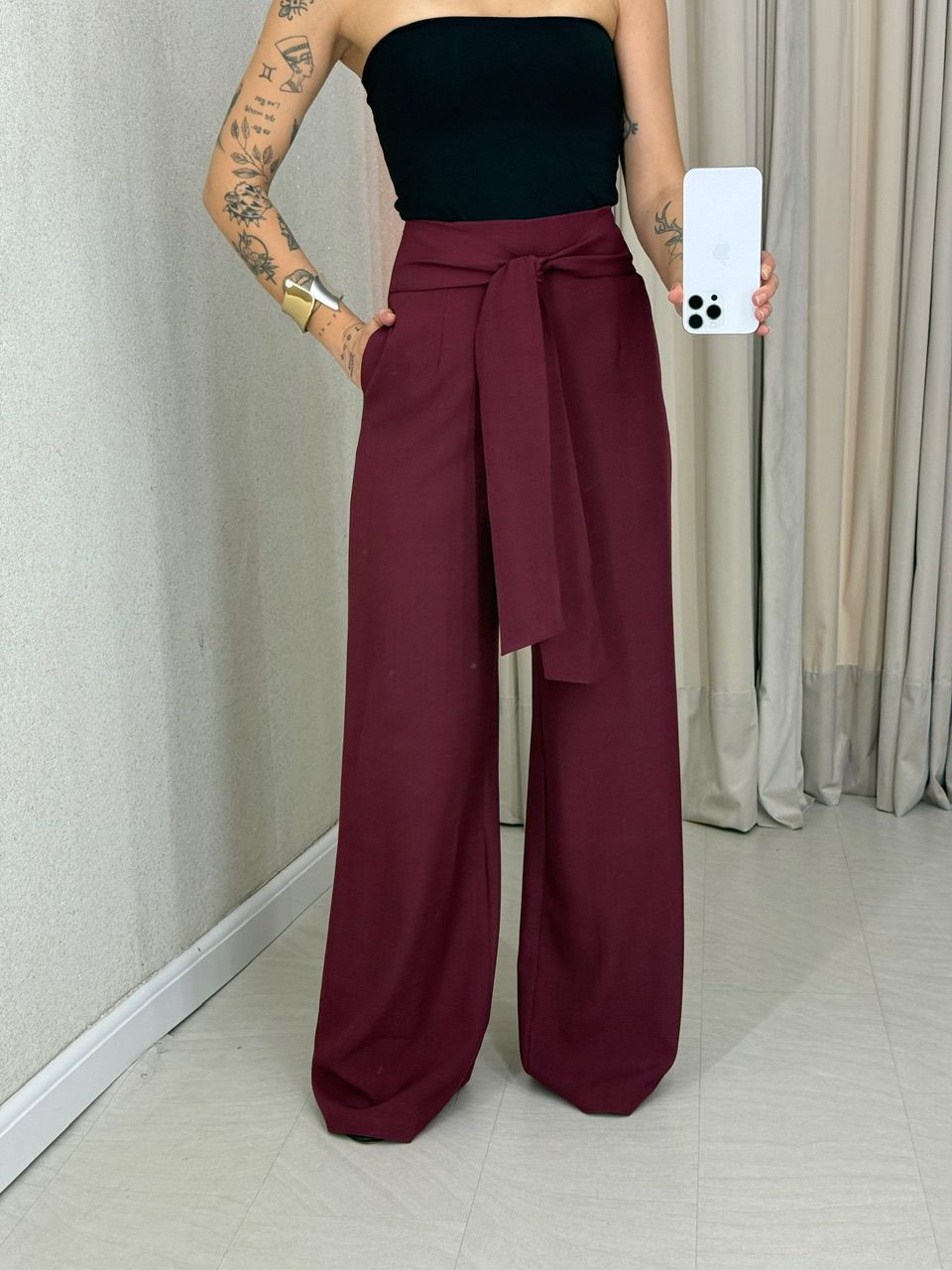 CALÇA CHARLOTTE AMARRAÇÃO VINHO - 0064130168 - CAROLLA FERRARO
