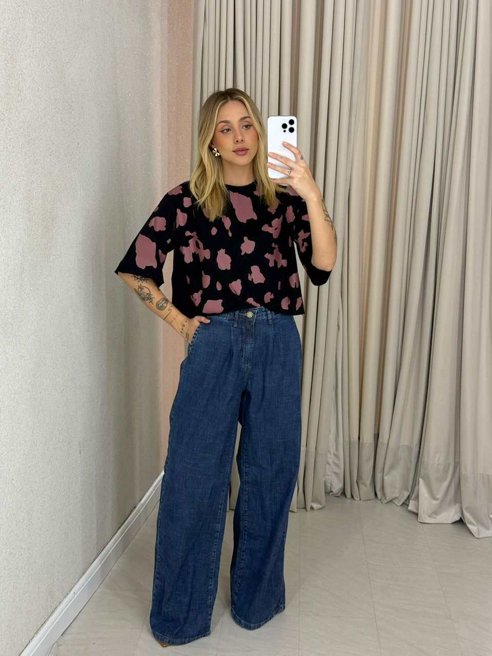 CROPPED REGINA ESTAMPADO PRETO