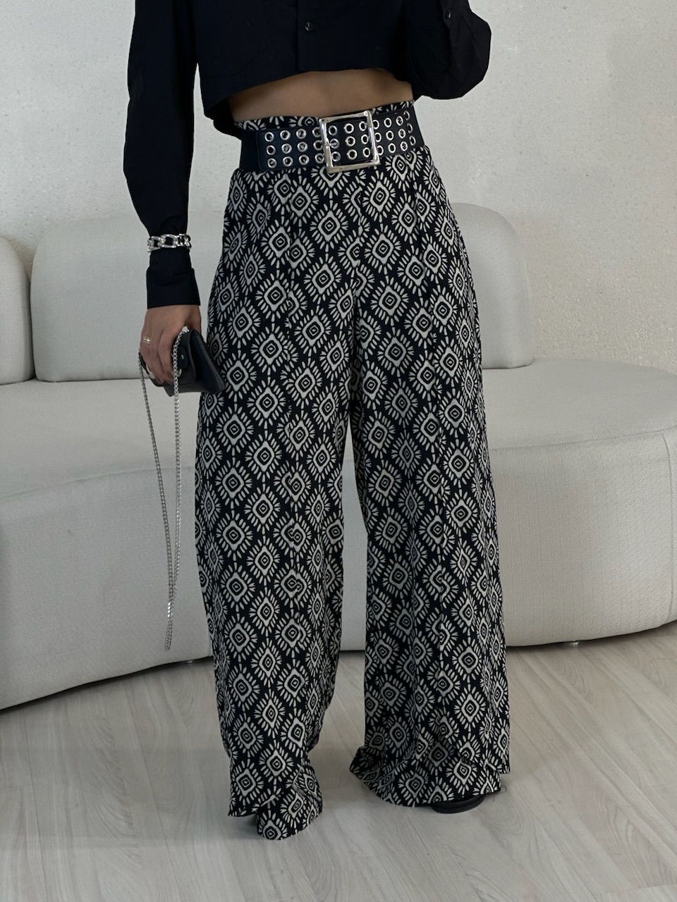 CALÇA MILENA ÉTNICA PRETA - 0055150033 - CAROLLA FERRARO