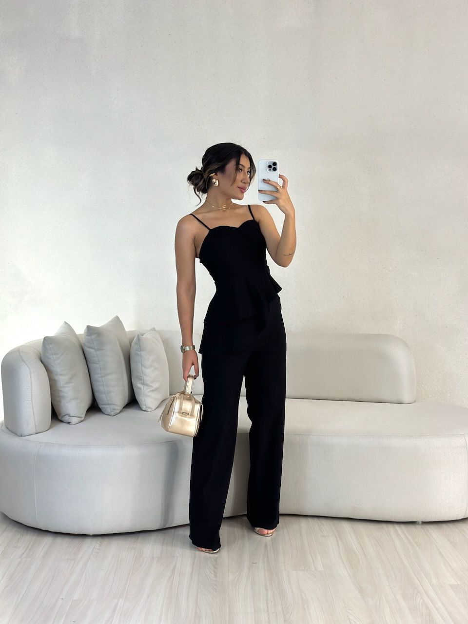 CONJUNTO THAYSE ASSIMÉTRICO PRETO - 0055170032 - CAROLLA FERRARO