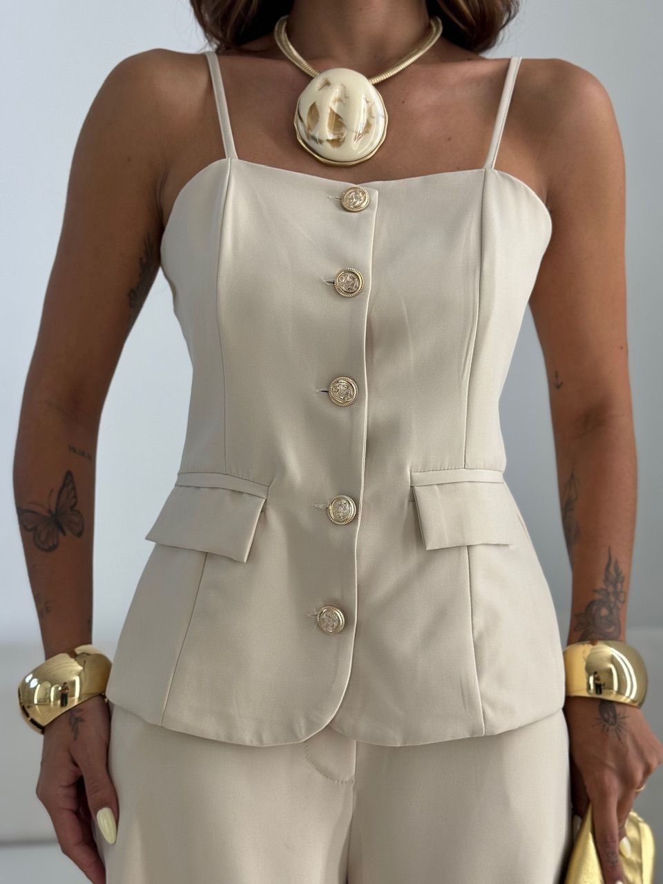 CONJUNTO MARGOT BOTÕES AREIA