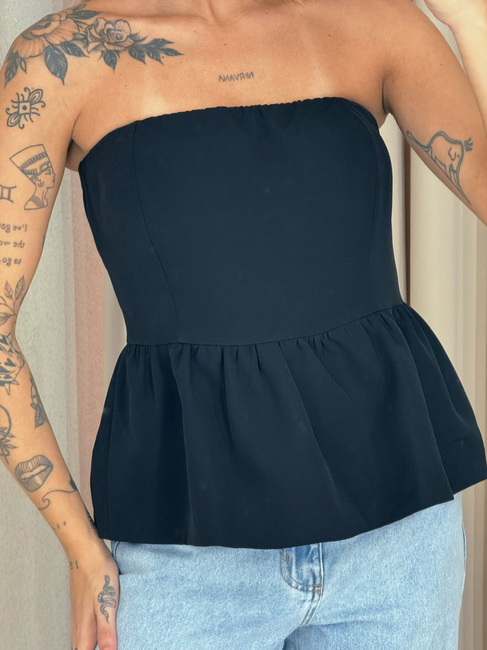BLUSA EVA TOMARA QUE CAIA Preta