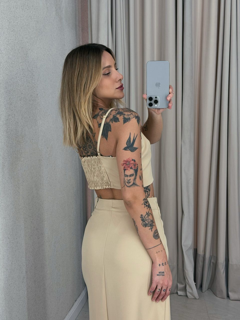CONJUNTO FELISIA TOP SAIA MIDI Areia