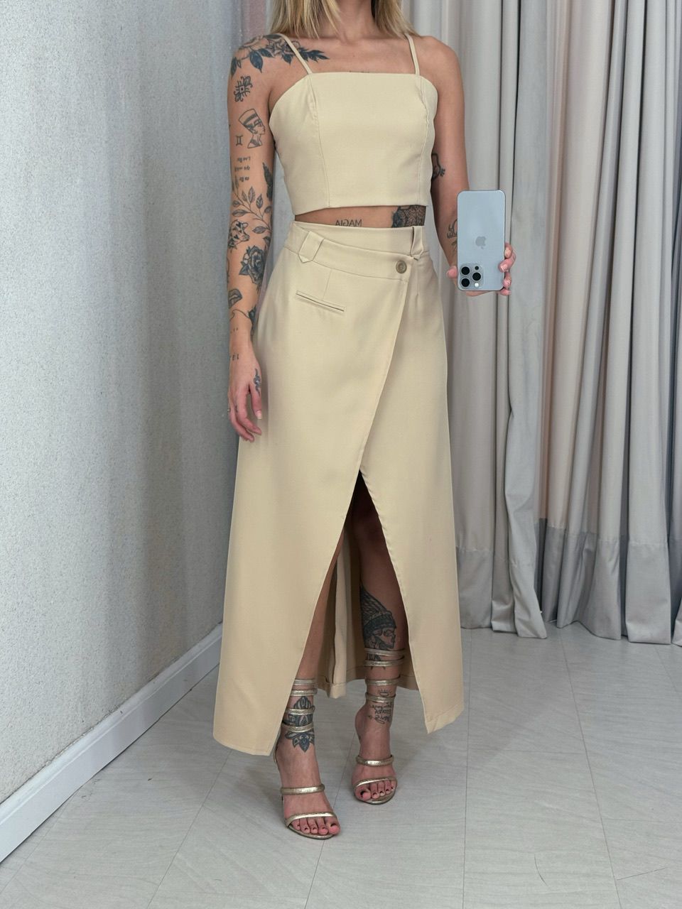 CONJUNTO FELISIA TOP SAIA MIDI Areia