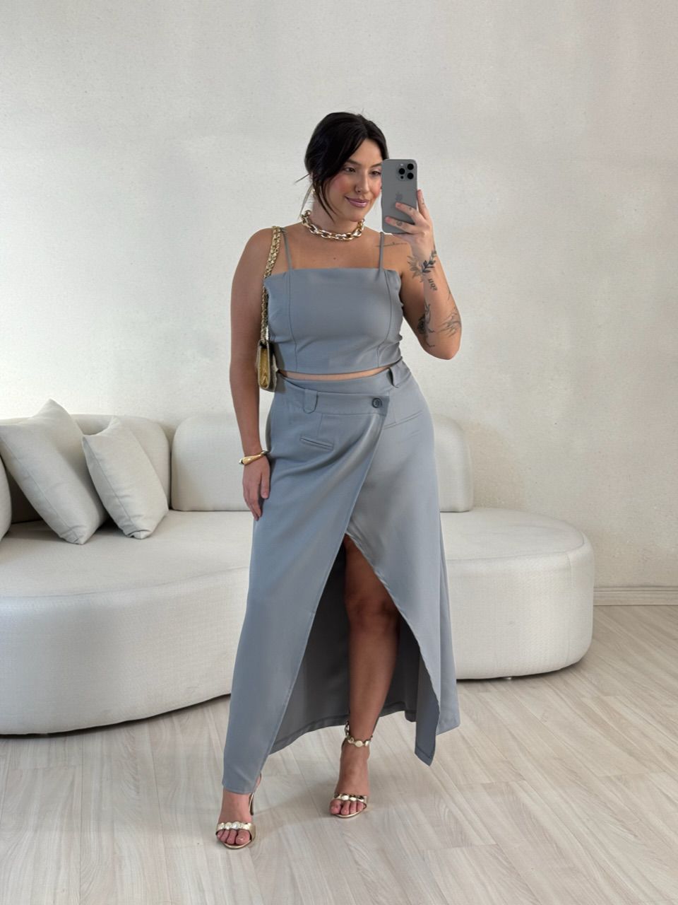CONJUNTO FELISIA TOP SAIA MIDI Cinza