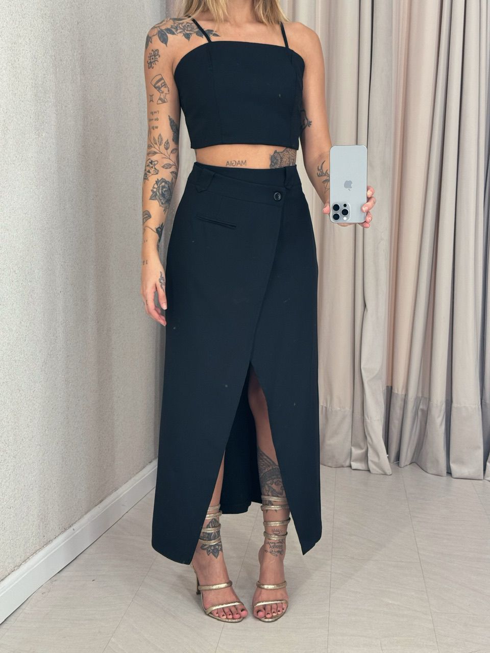 CONJUNTO FELISIA TOP SAIA MIDI preto
