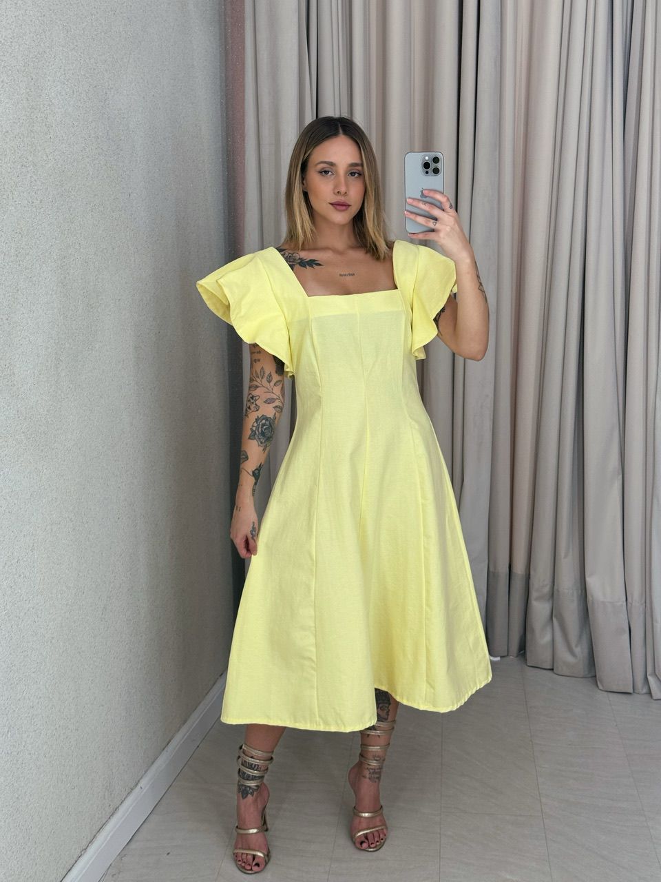 VESTIDO SAMY MANGA BABADO Amarelo