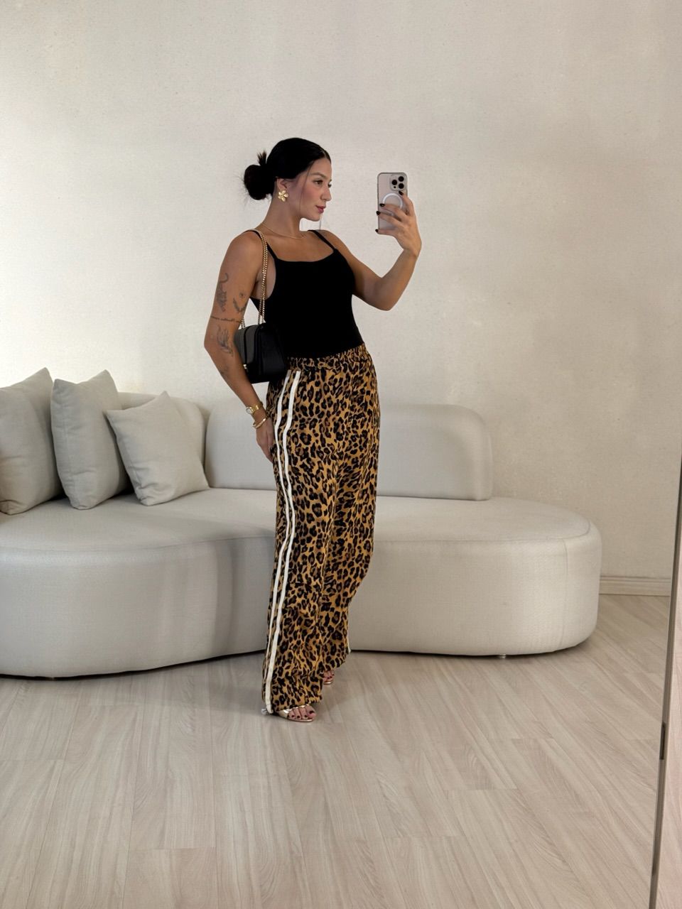 CALÇA VANESSA STREETWEAR ONÇA