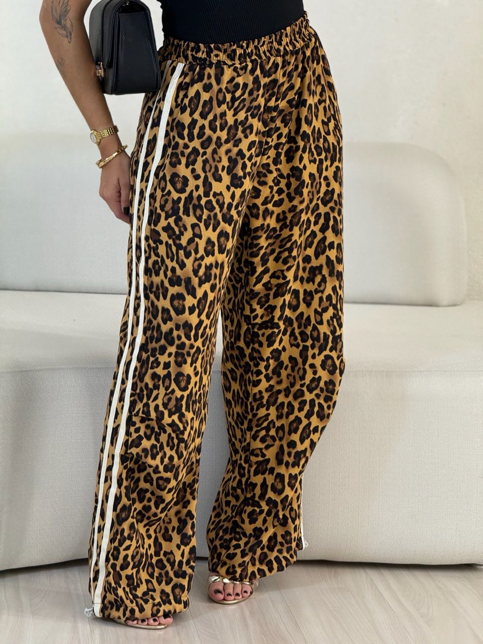 CALÇA VANESSA STREETWEAR ONÇA - 0057010047 - CAROLLA FERRARO