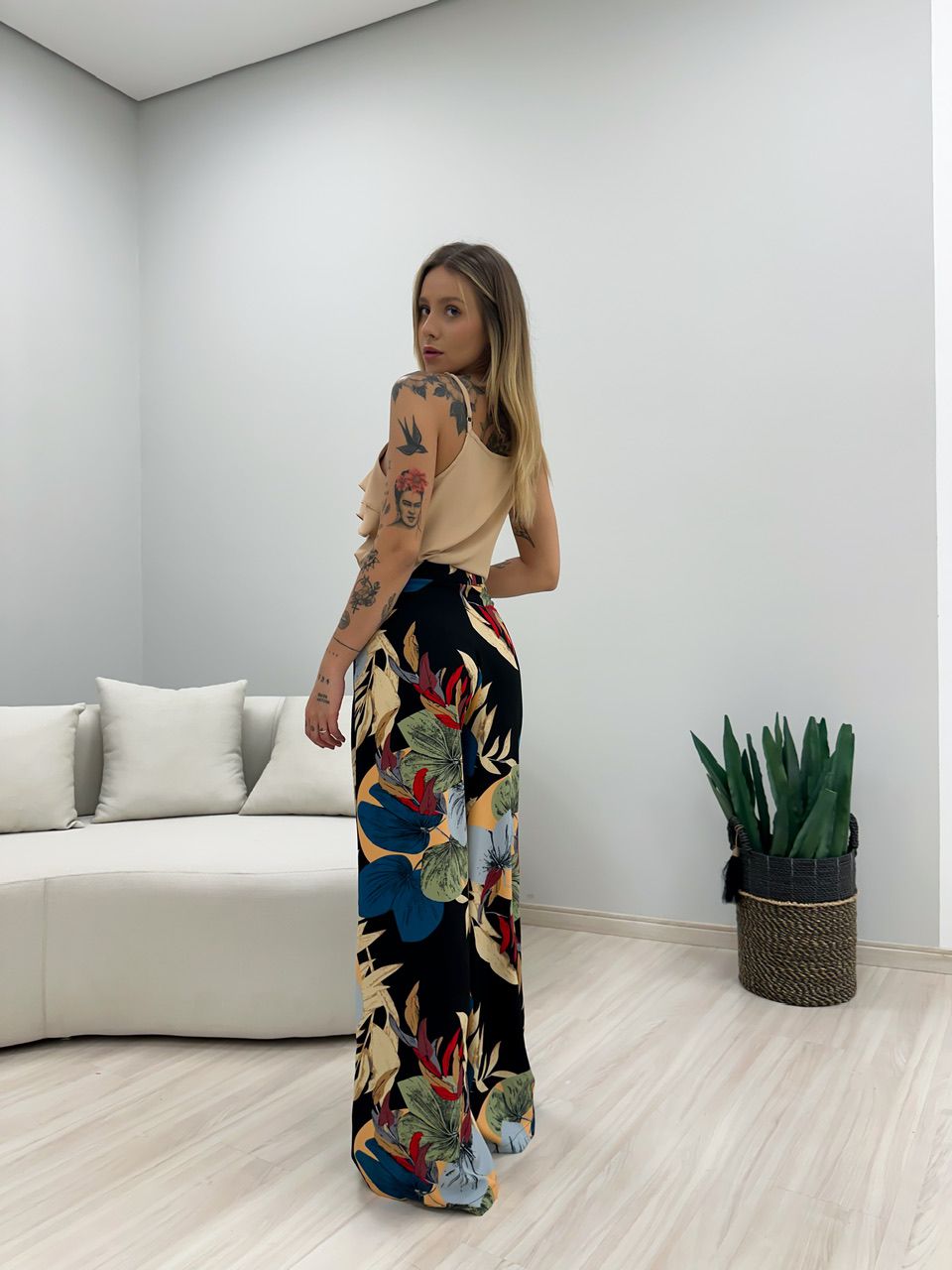 CALÇA LENÇO ESTAMPADA PRETA