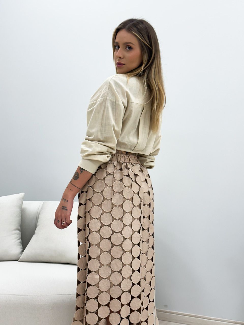 CROPPED CAMISA MANGA LONGA AREIA