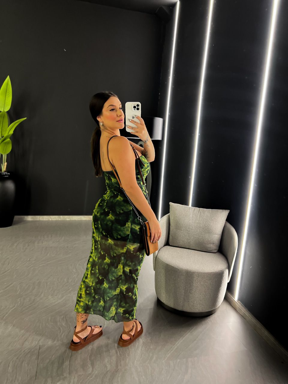 VESTIDO TULE CARLA TOMARA QUE CAIA VERDE