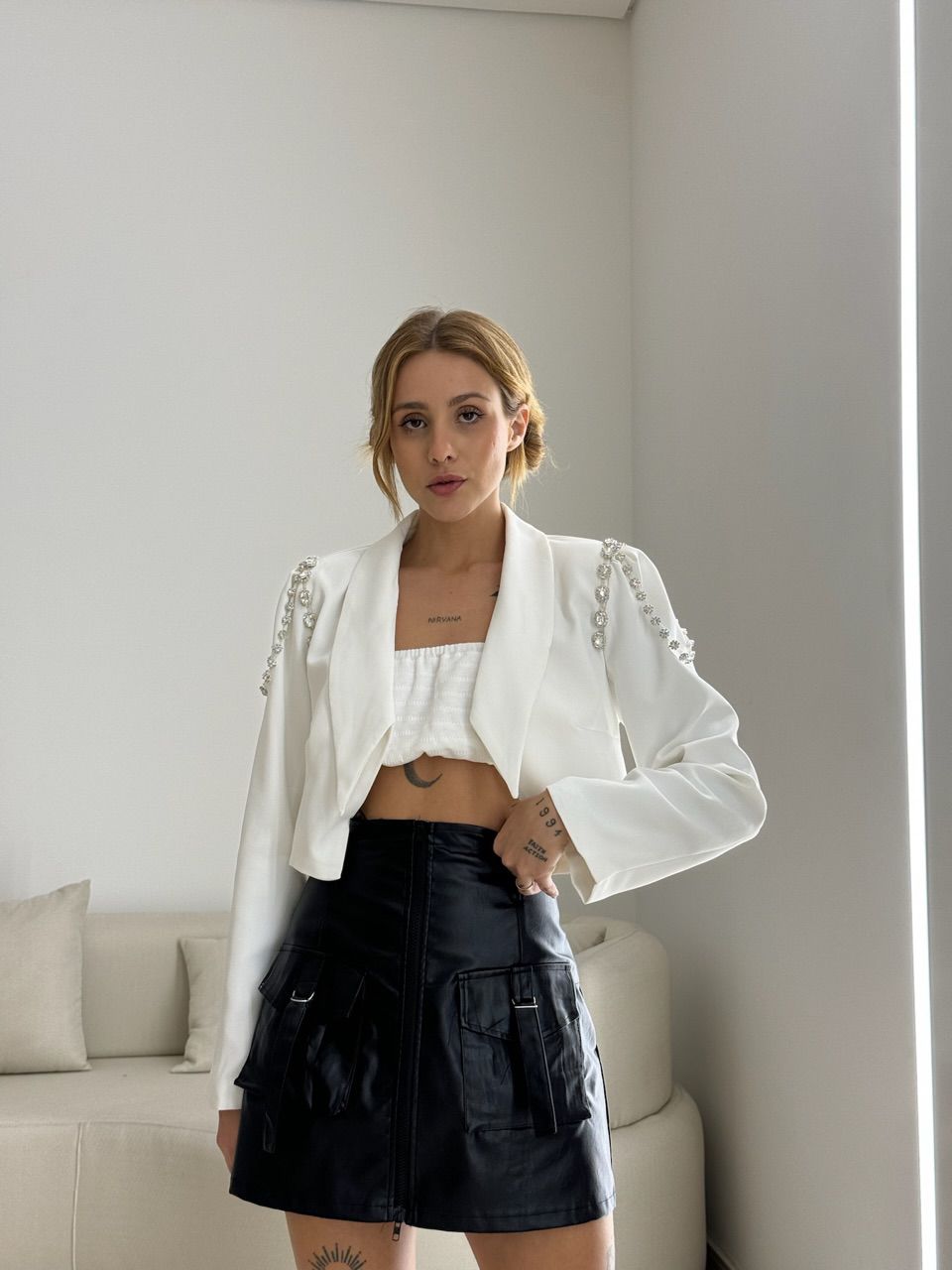 BLAZER OMBRO BORDADO OFF