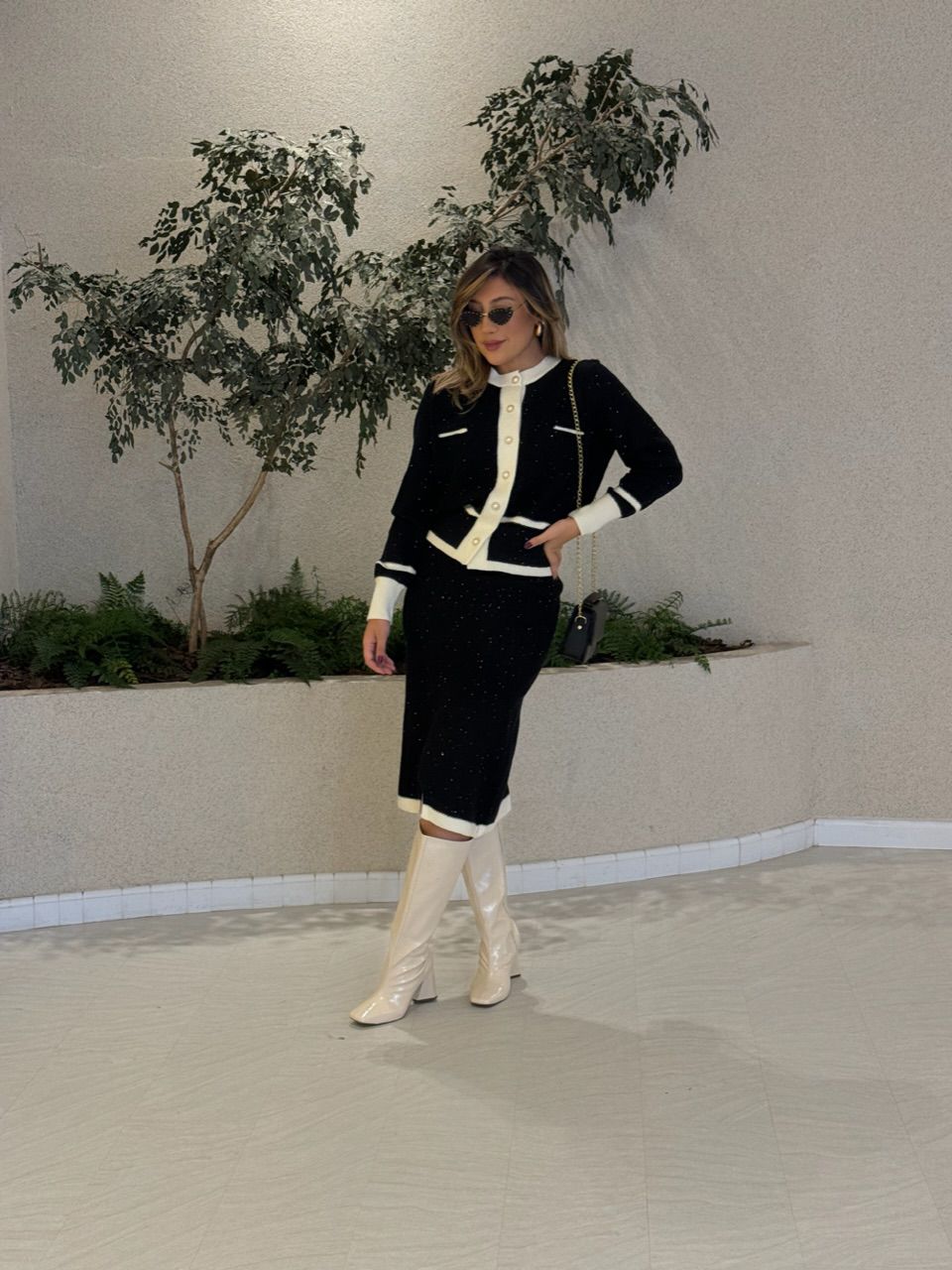 CONJUNTO CHANEL TRICOT PRETO/OFF