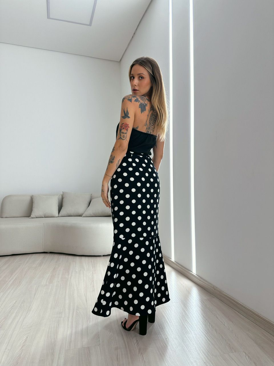 SAIA LARISSA POÁ PRETA