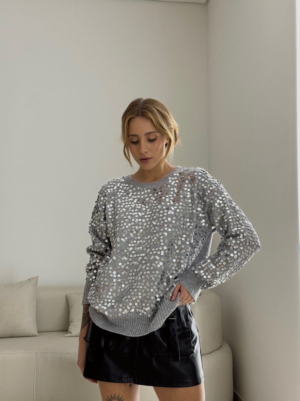 TRICOT GABI LANTEJOULA CINZA